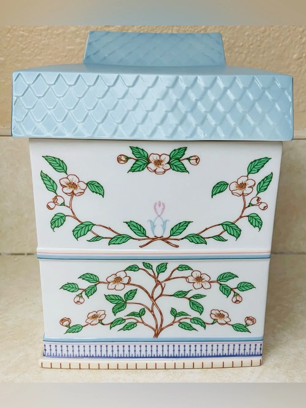 Lenox beautiful authentic